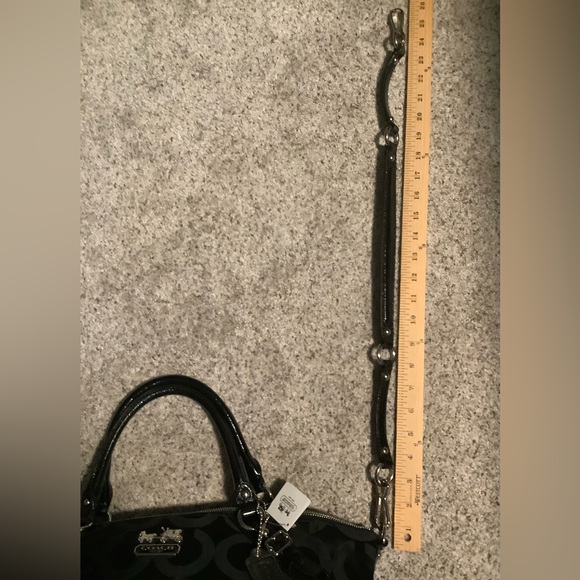 Coach Madison Op Art Satchel -NWT #C112-17690 Never Been Used! - Picture 8 of 12